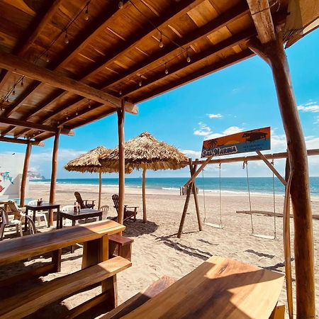 Sal Marina Restaurante Y Cabanas Salina Cruz Bagian luar foto