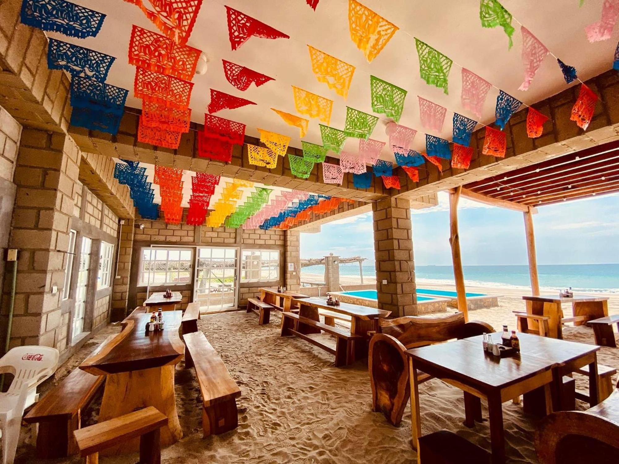 Sal Marina Restaurante Y Cabanas Salina Cruz Bagian luar foto